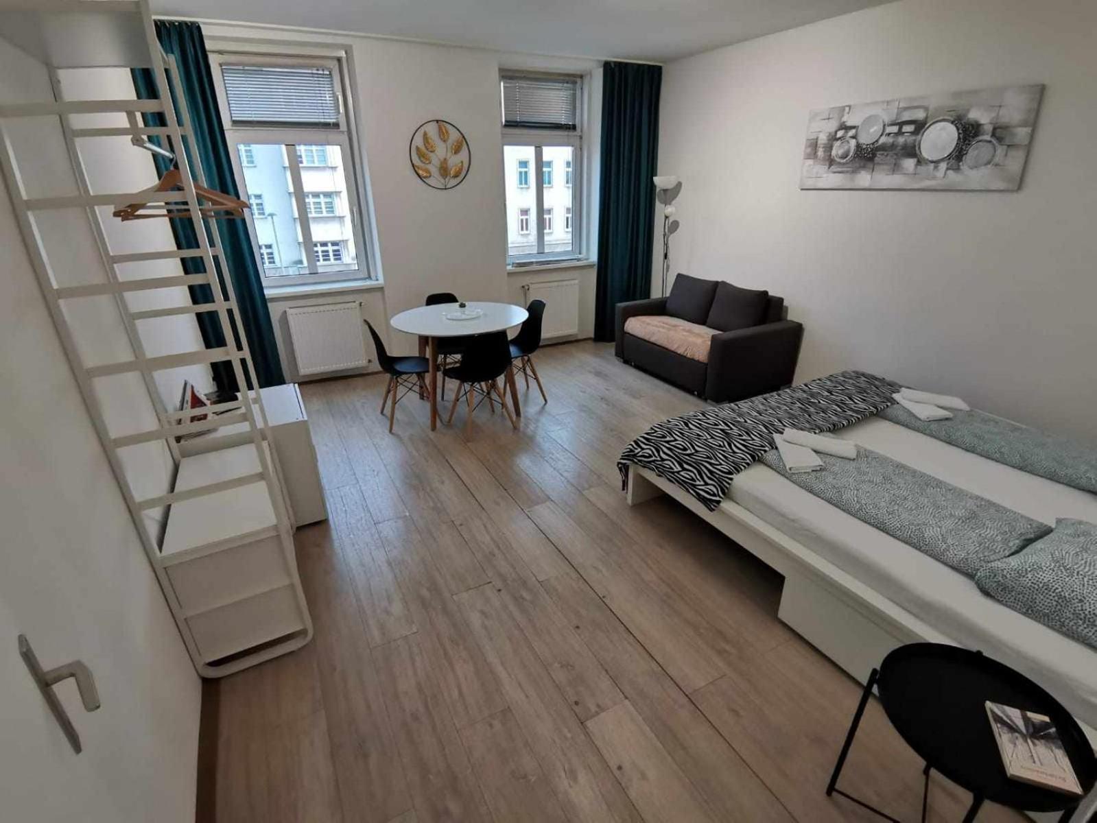 Central Apartment Metro 1 Min. Vienna Esterno foto